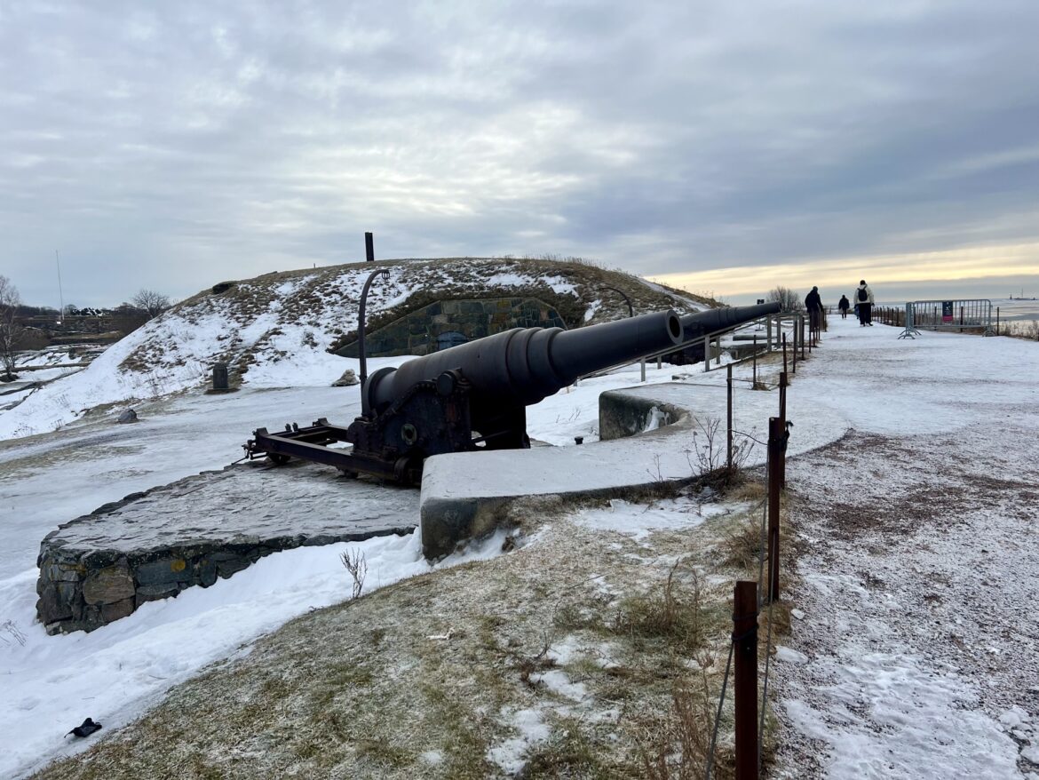 Suomenlinna in the Winter — How to  Plan a Perfect Day Even in the Cold