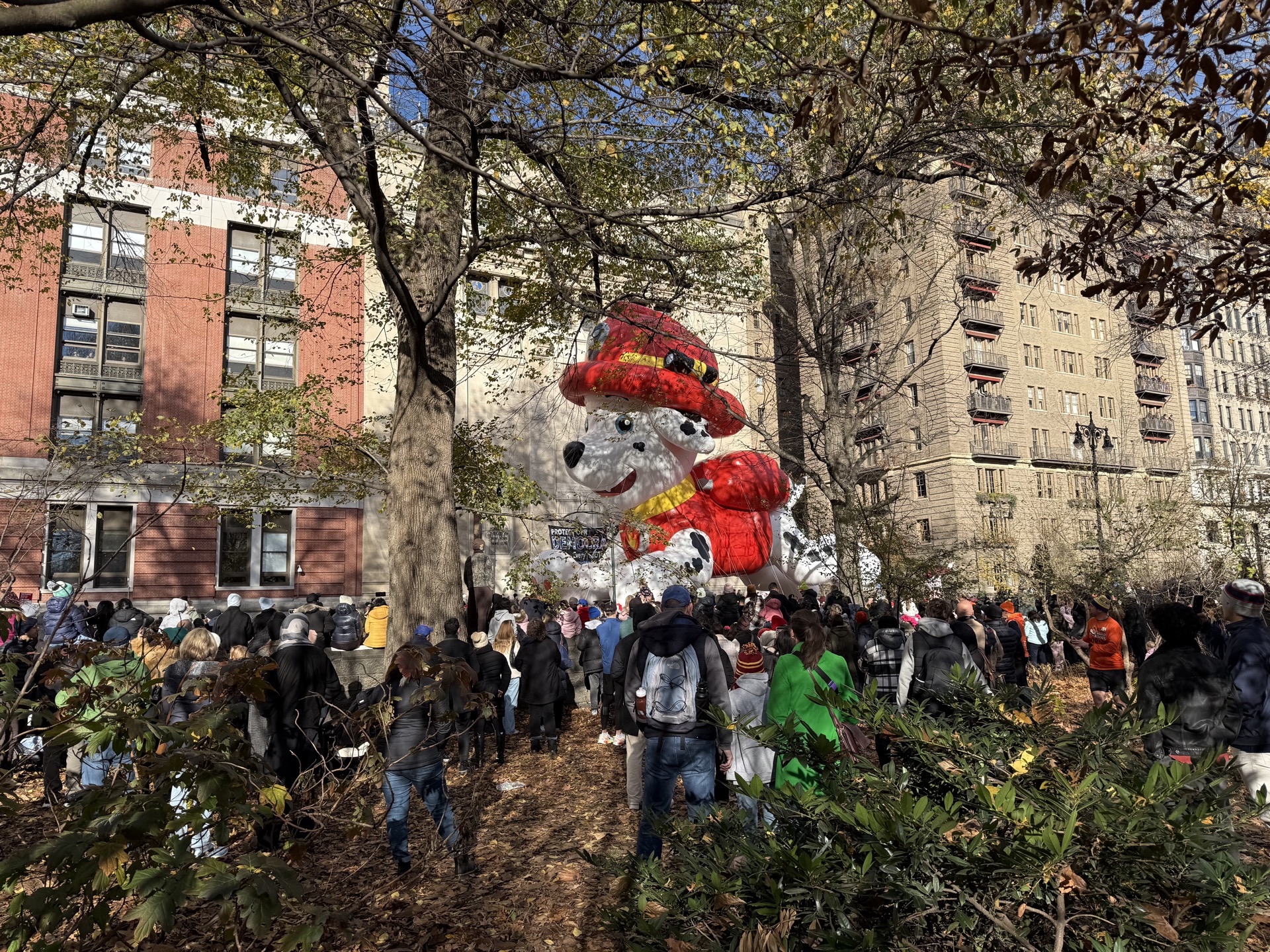 Macy’s Thanksgiving Day Parade — The Easy Way
